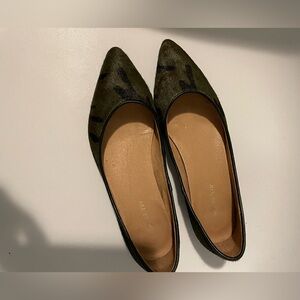 Stylish Olive and Black Women's Loafers